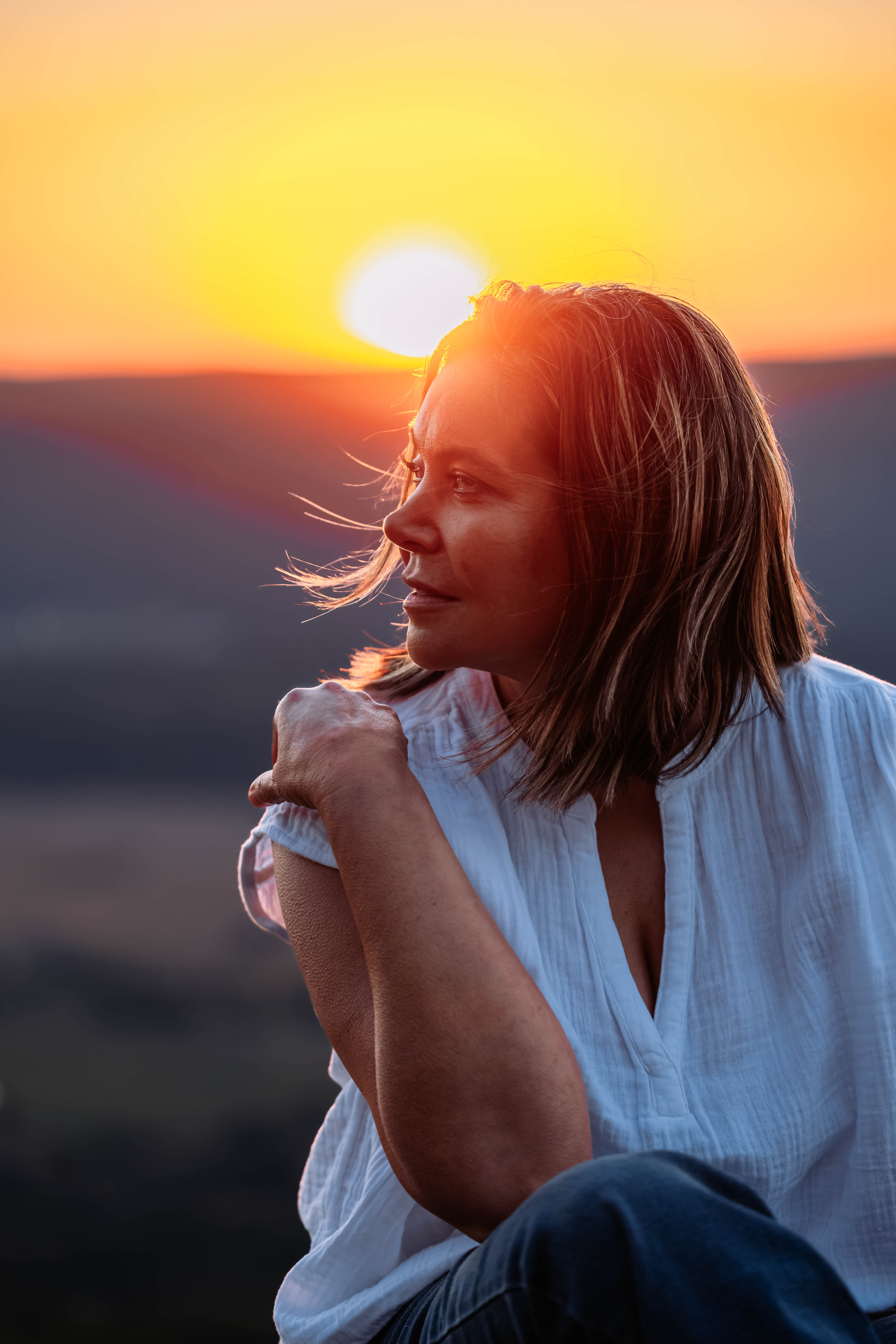 Elizabeth Brager, AEMT, C.HT — Clinical Hypnotherapist